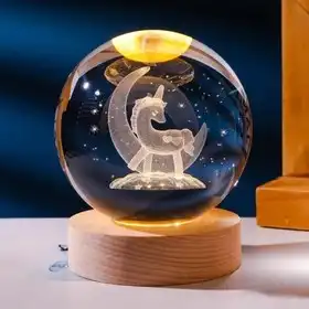 چراغ خواب گوی کریستالی فوق العاده زیبا طرح اسب تک شاخ