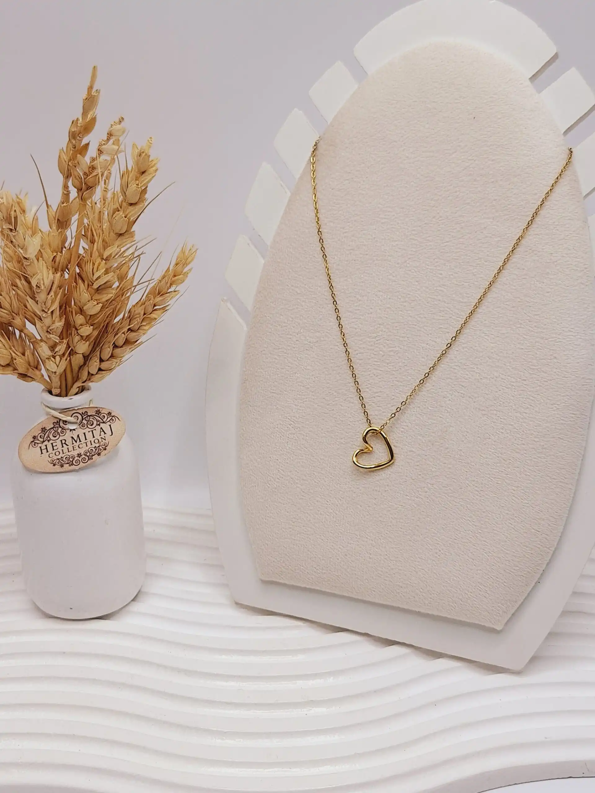 گردنبند طرح قلب مینیمال طلایی زنجیری